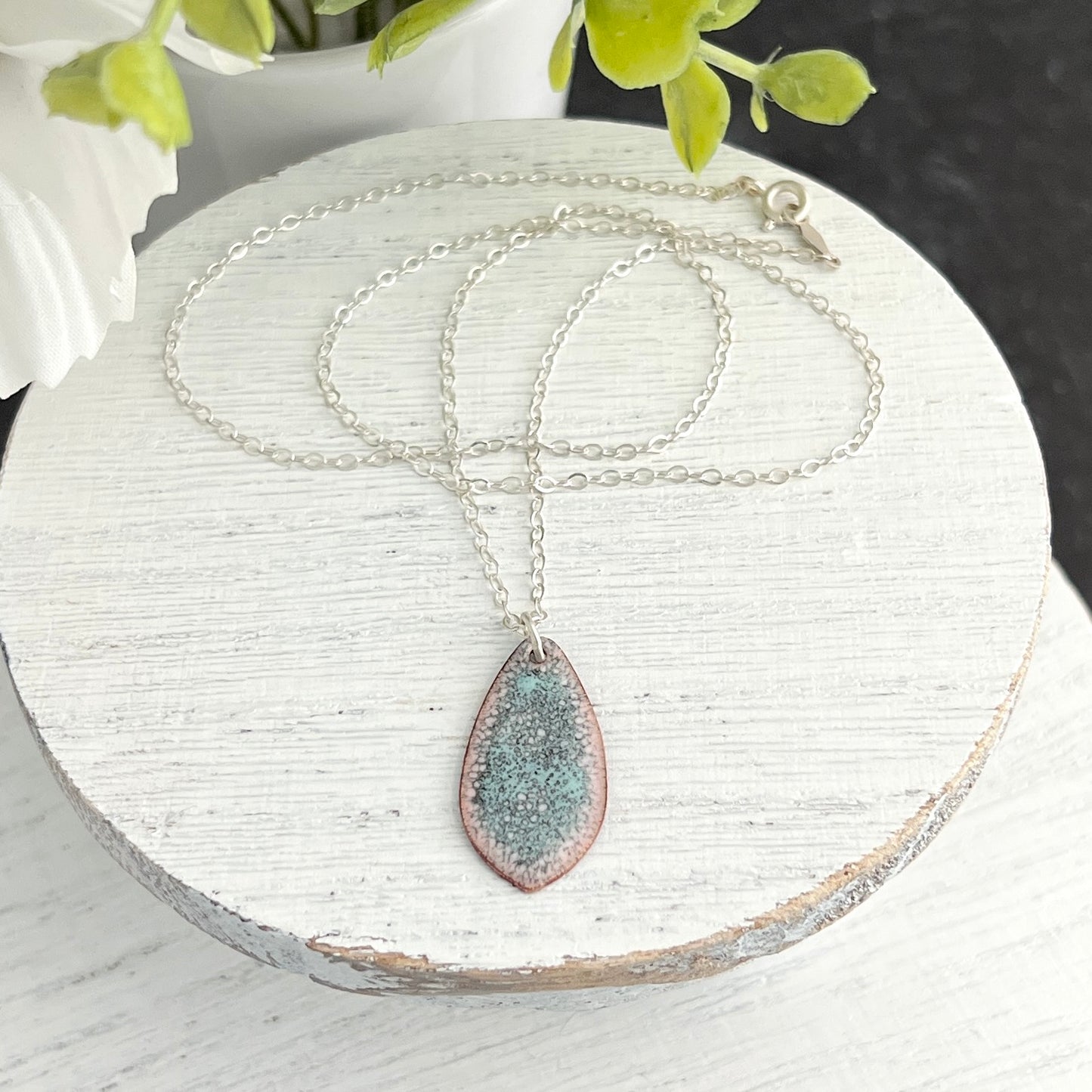 Simple Enamel Pointed Teardrop Necklace
