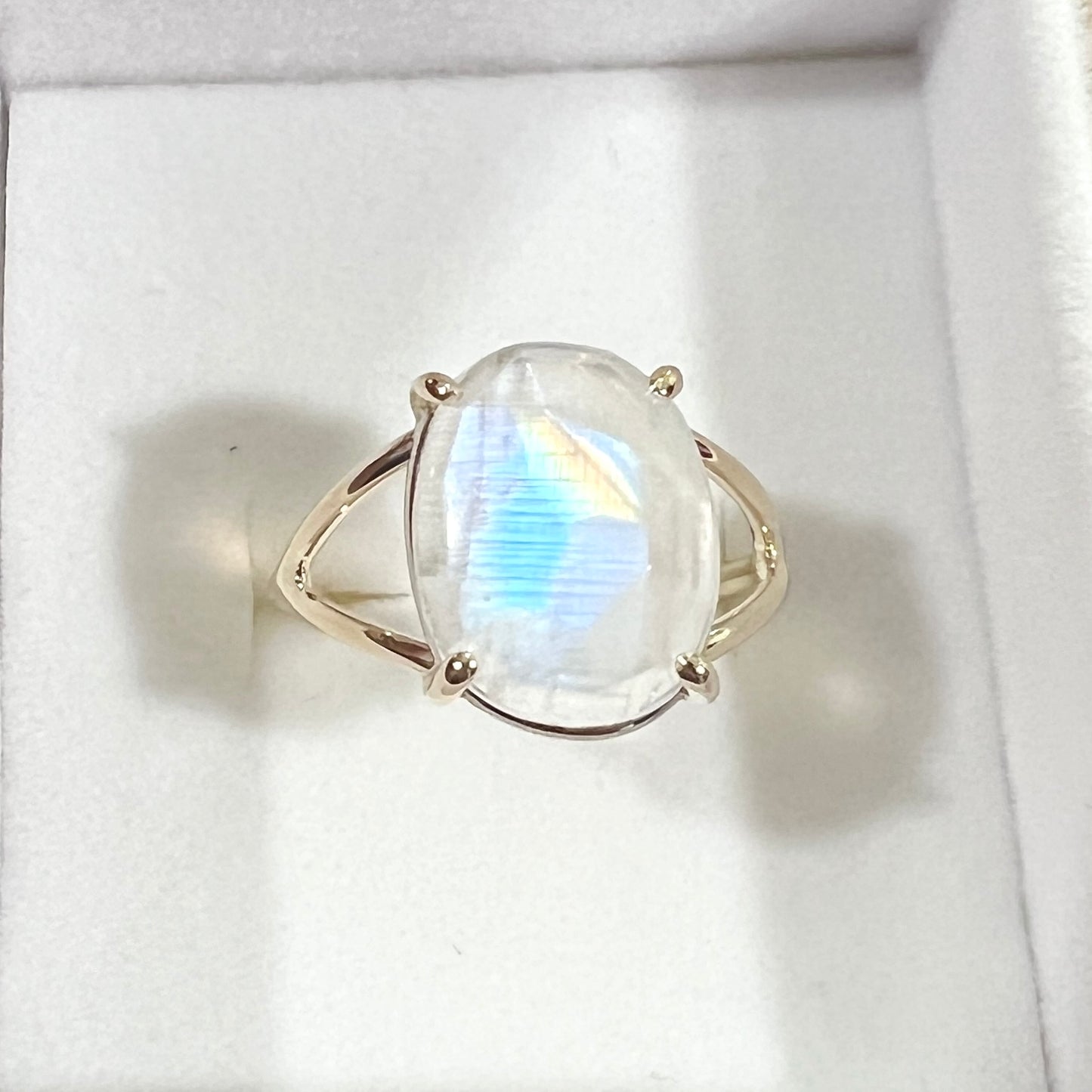 Gold Rainbow Moonstone Ring