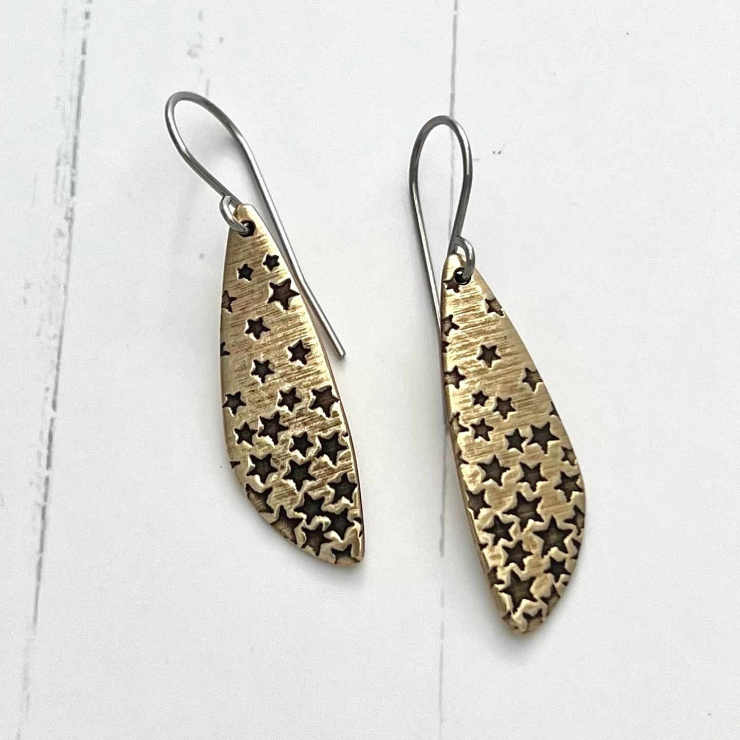 Brass Asymmetrical Fading Stars Earrings