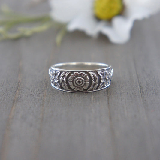 Sterling Silver Oxidized Floral Ring