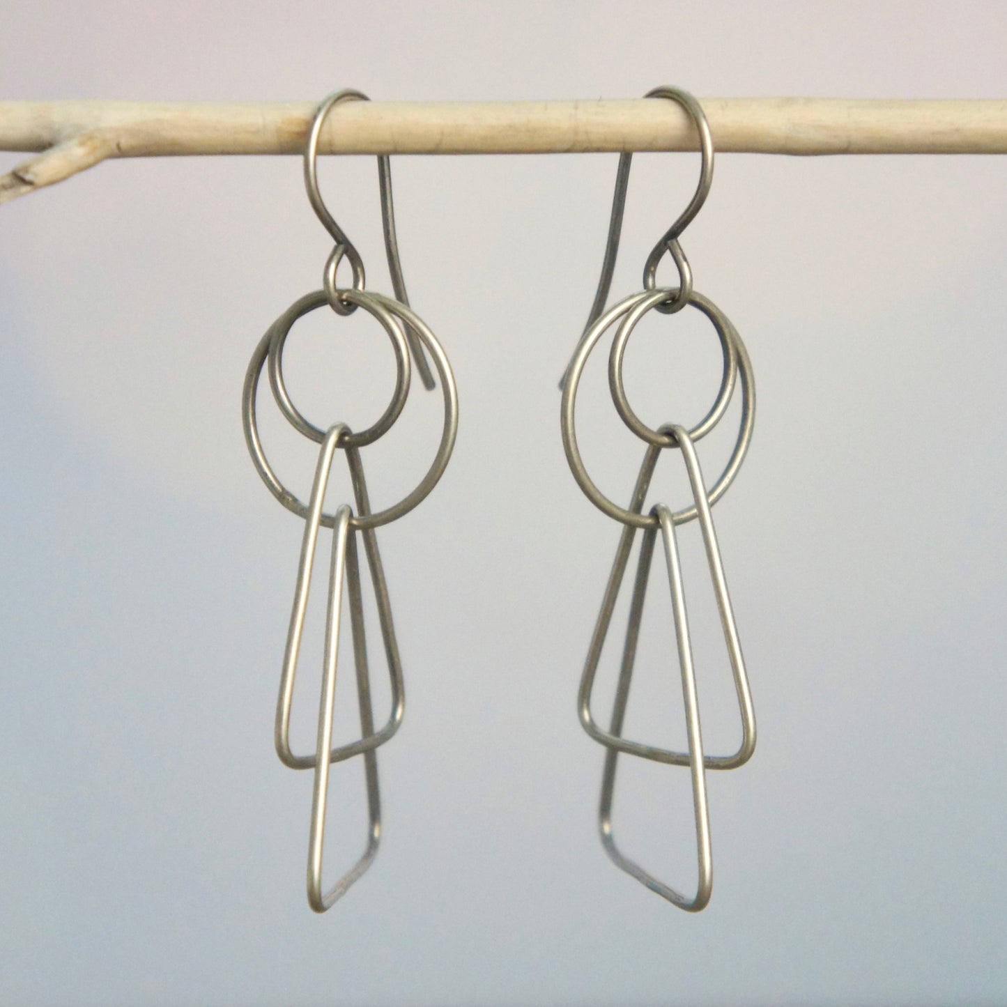 Repeating Round and Triangle Dangles