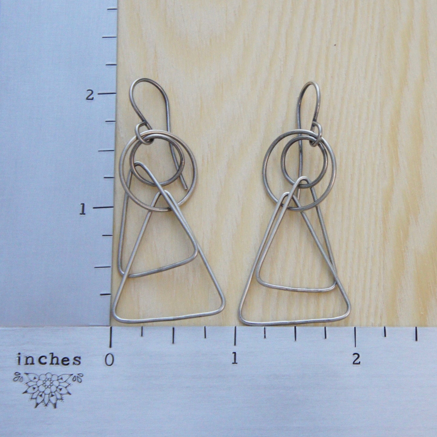 Repeating Round and Triangle Dangles
