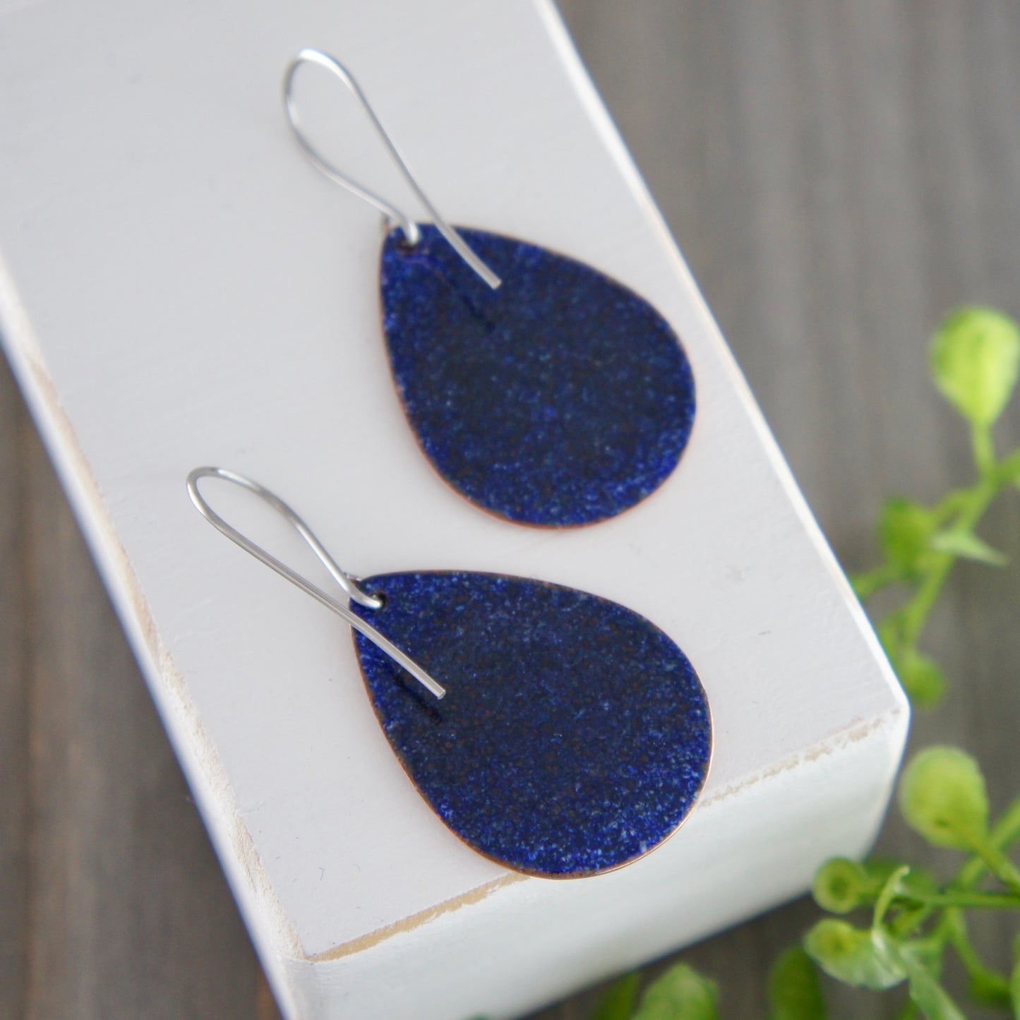 Red Speckled Teardrop Enamel Earrings