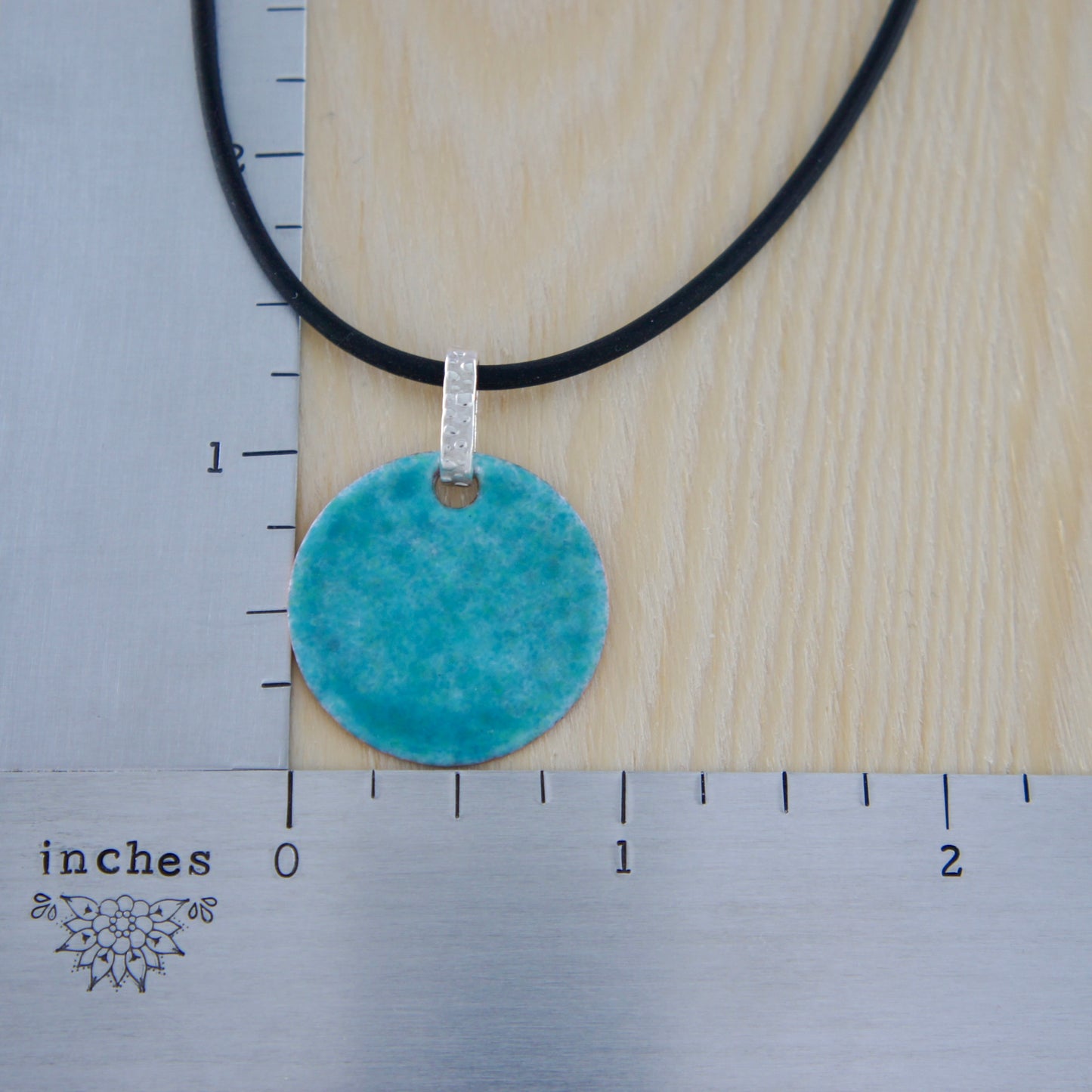 Round Enamel Disc Slide
