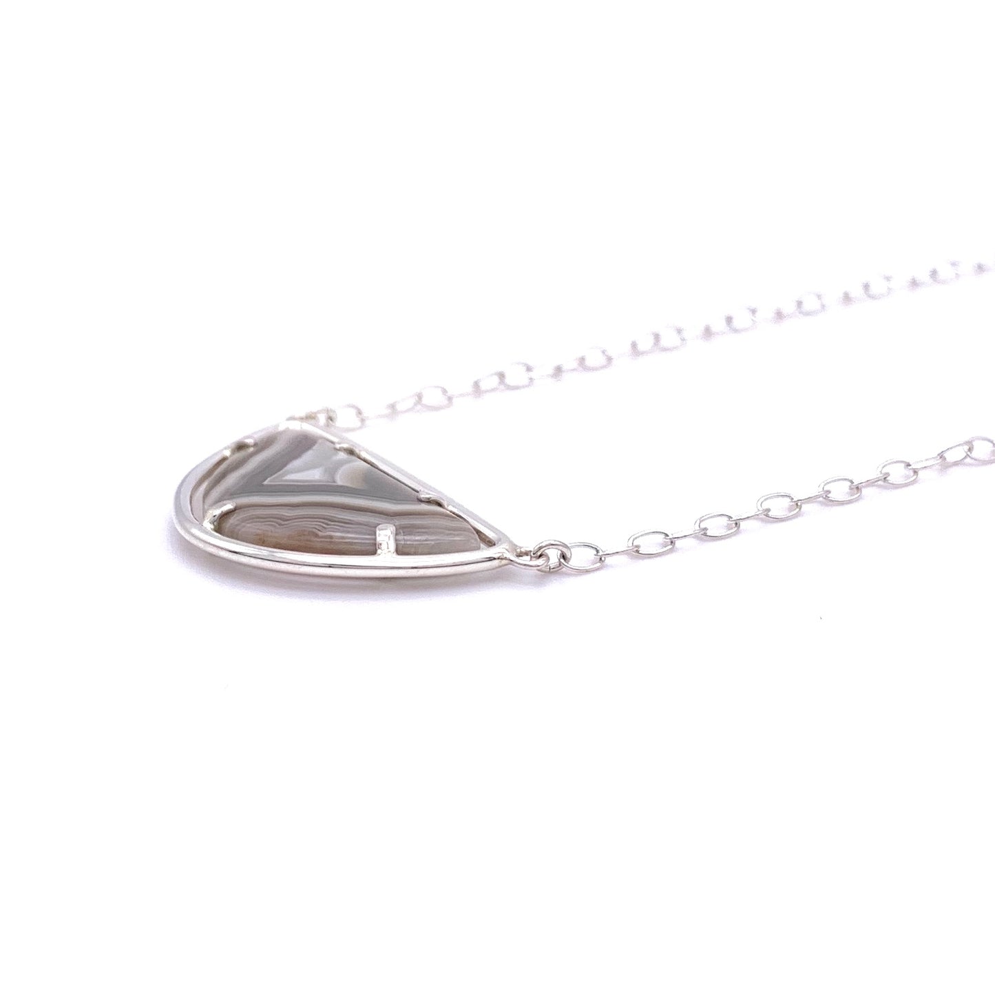 Sterling Silver Framed Agate Stationary Necklace