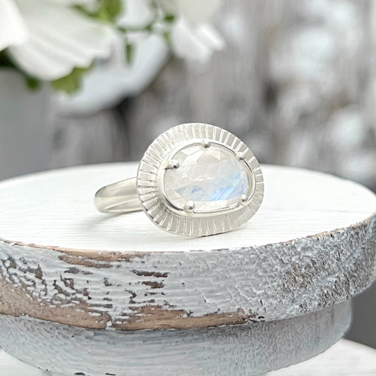 Sterling Silver Rainbow Moonstone Ring with Radiating Lines