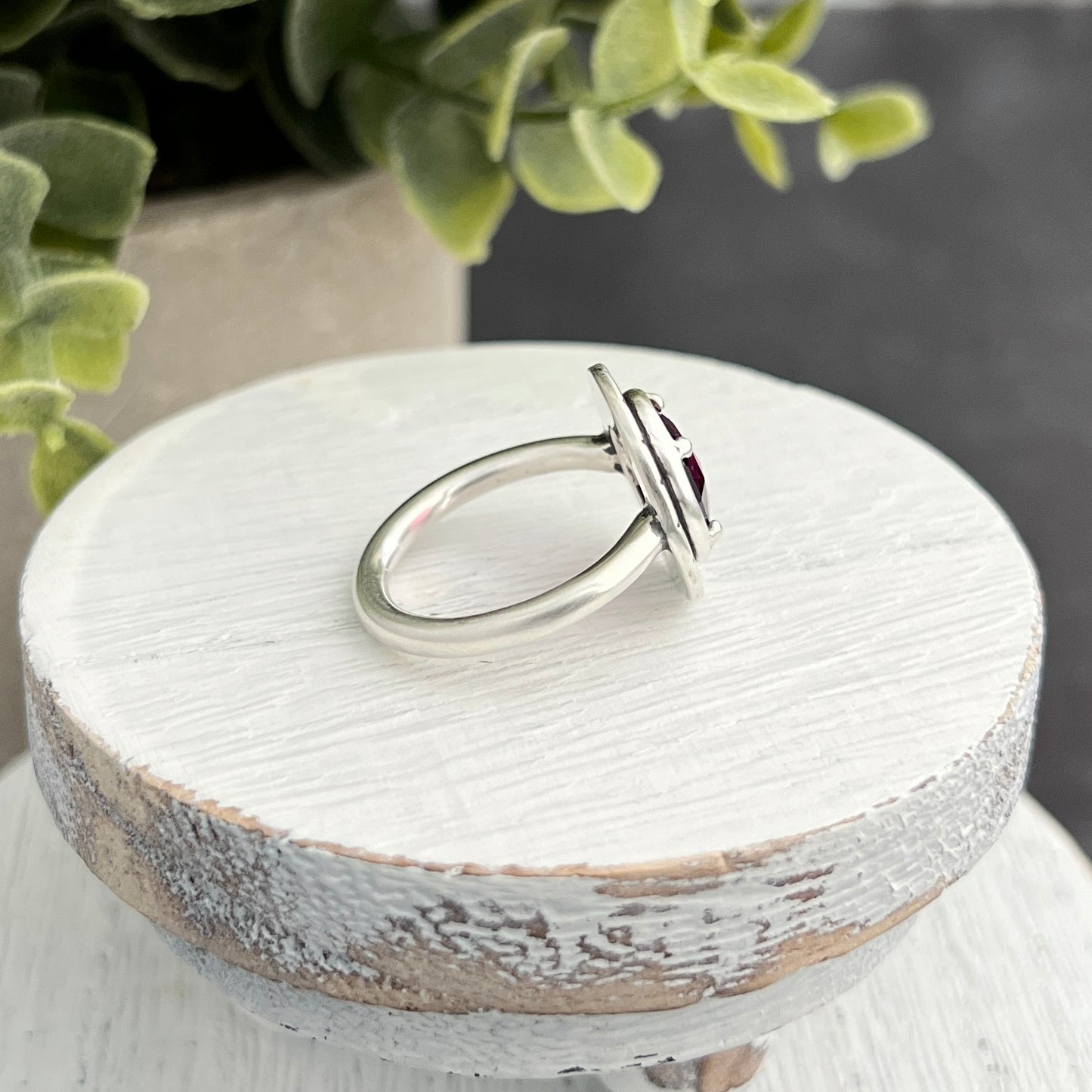 Sterling Silver Oval Rose-Cut Rhodolite Garnet Ring