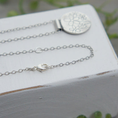 Sterling Silver Retro Daisy Necklace
